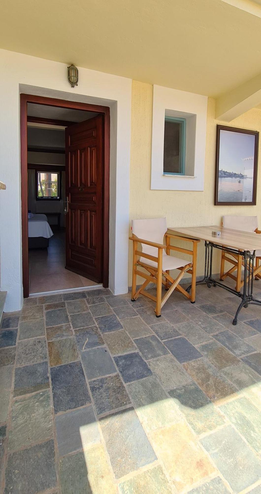 Kastro 3*
